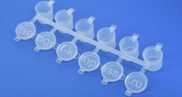 Баночки для хранения и колеровки краски 10 мл (1574)